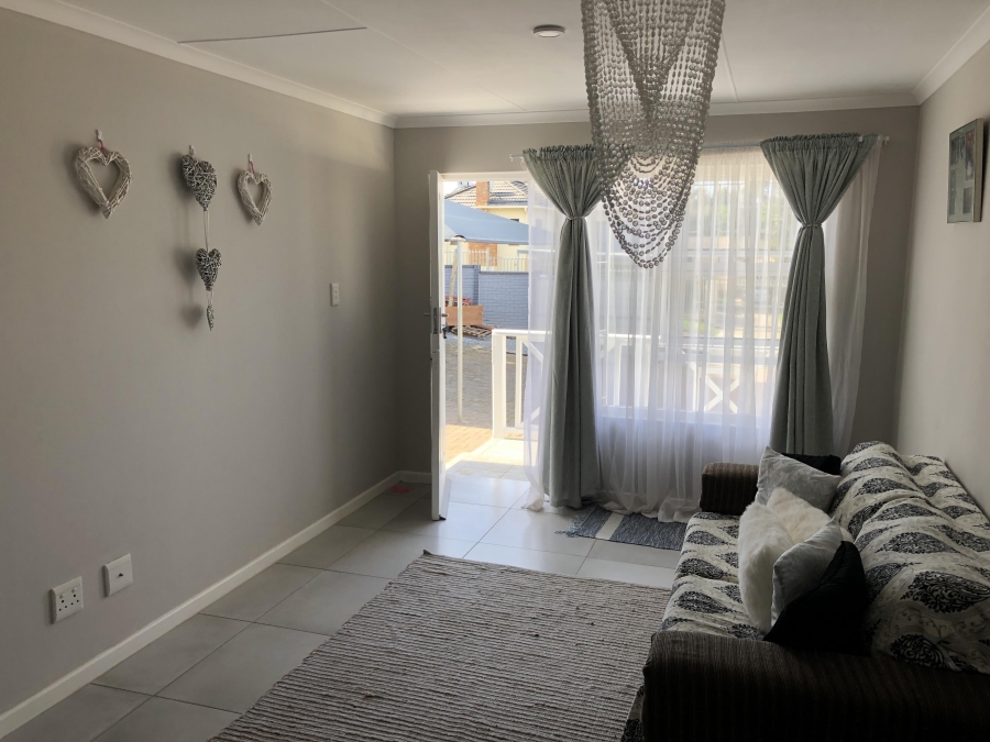 To Let 1 Bedroom Property for Rent in Vincent Eastern Cape